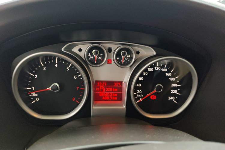 Used Ford Focus 2013 Sedan Classic 1.8L Manual Base Model Instrument Cluster