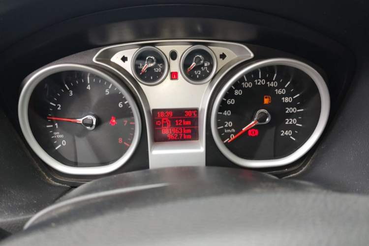 Used Ford Focus 2013 Hatchback Classic 1.8L Manual Base Model Instrument Cluster