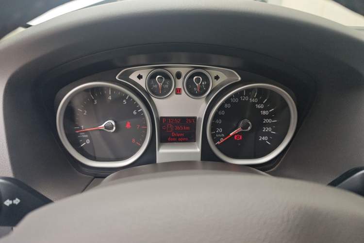 Used Ford Focus 2013 Sedan Classic 1.8L Automatic Fashion Edition Instrument Cluster
