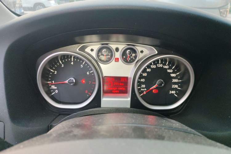 Used Ford Focus 2013 Hatchback Classic 1.8L Manual Base Model Instrument Cluster