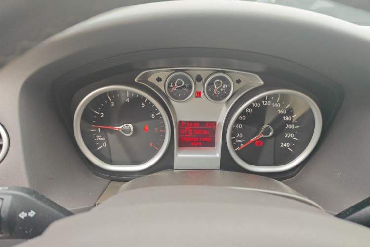 Used Ford Focus 2013 Sedan Classic 1.8L Automatic Fashion Edition Instrument Cluster