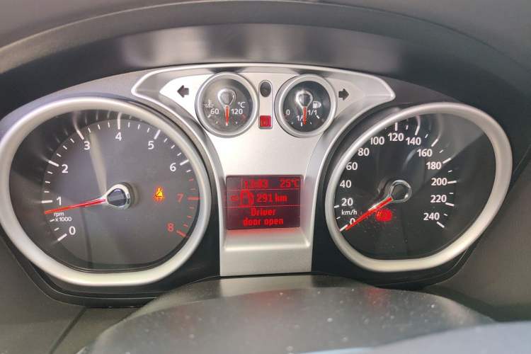 Used Ford Focus 2013 Sedan Classic 1.8L Automatic Fashion Edition Instrument Cluster
