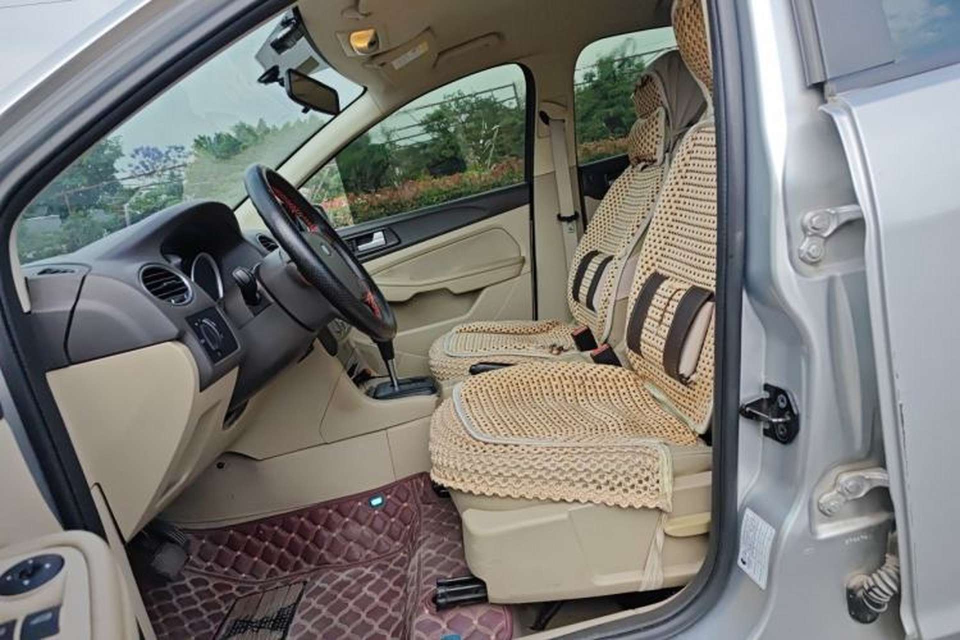 Used Ford Focus 2013 Sedan Classic 1.8L Automatic Base Model Left Front Seat