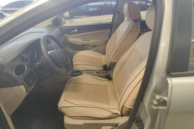 Used Ford Focus 2013 Sedan Classic 1.8L Automatic Base Model Left Front Seat