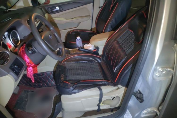 Used Ford Focus 2013 Sedan Classic 1.8L Automatic Millionth Anniversary Edition Left Front Seat