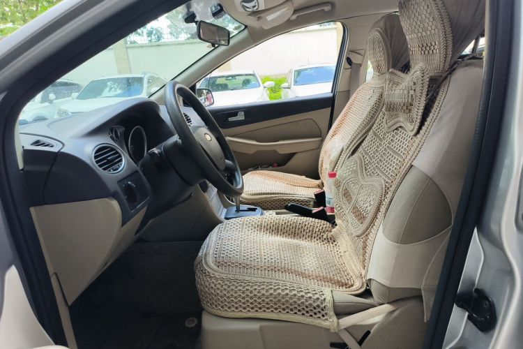 Used Ford Focus 2013 Sedan Classic 1.8L Automatic Base Model Left Front Seat