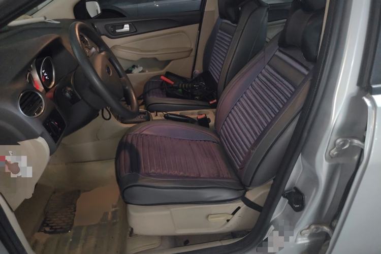 Used Ford Focus 2013 Sedan Classic 1.8L Automatic Base Model Left Front Seat
