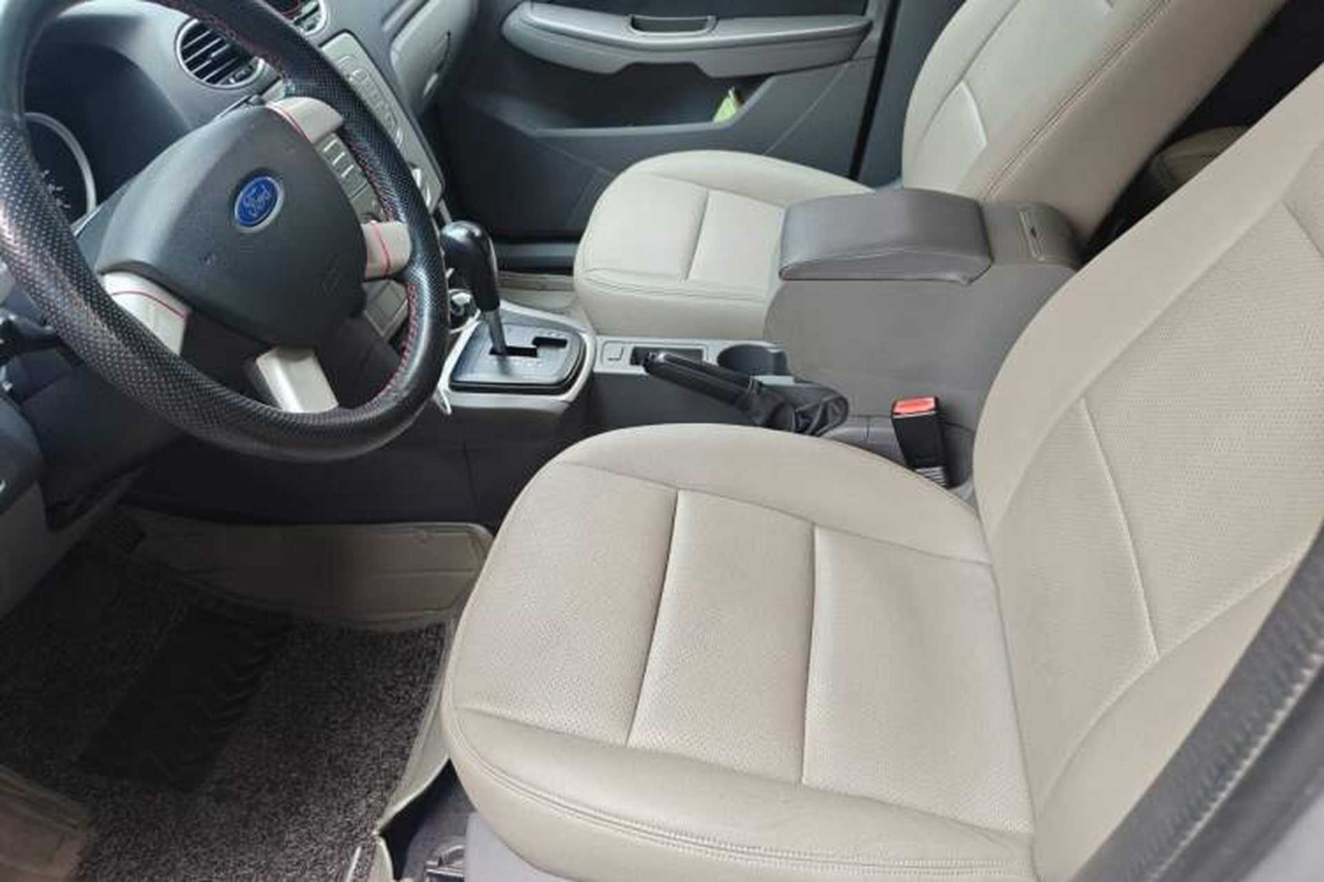 Used Ford Focus 2013 Hatchback Classic 1.8L Automatic Base Model Left Front Seat