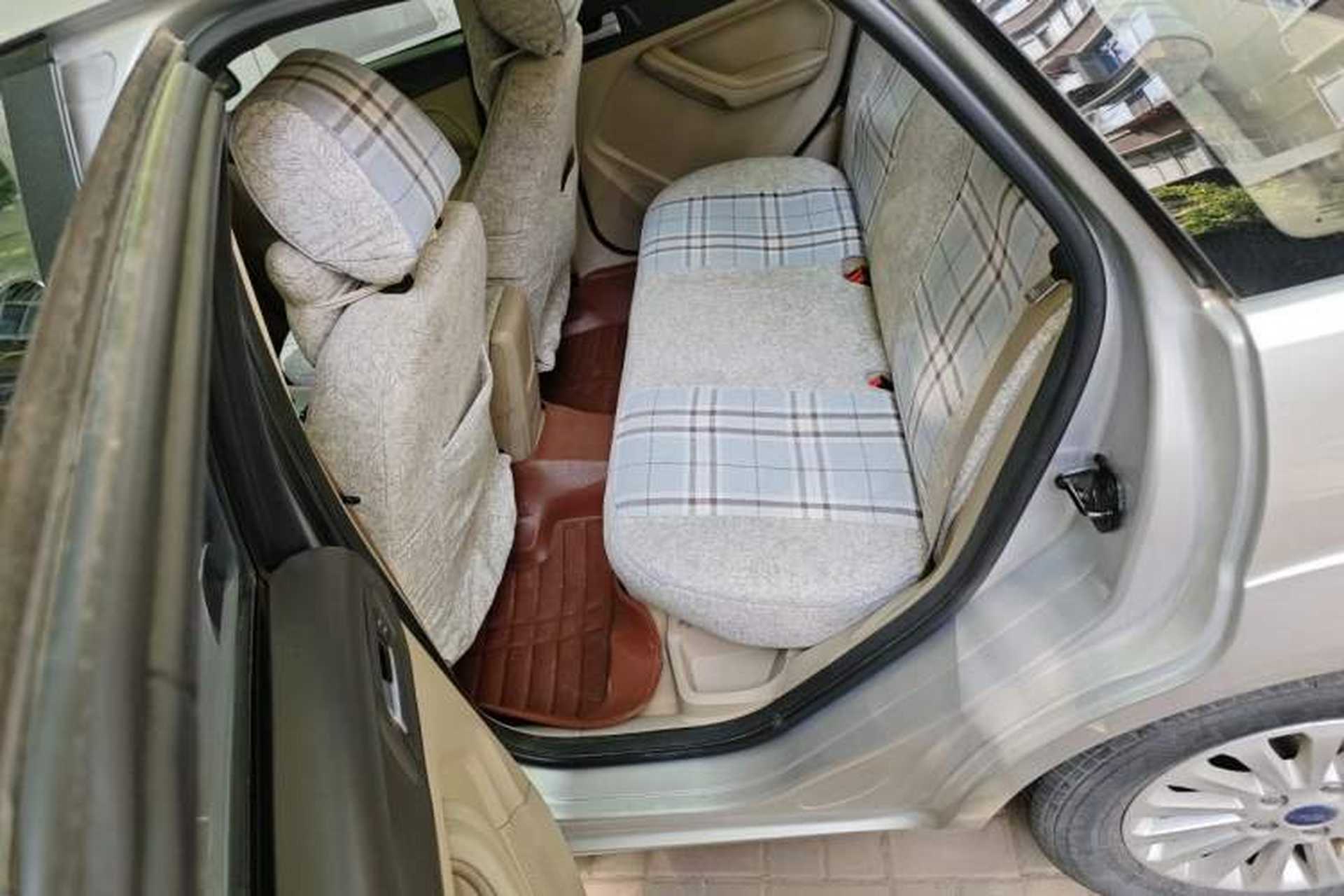 Used Ford Focus 2013 Sedan Classic 1.8L Automatic Fashion Edition Left Rear Seat