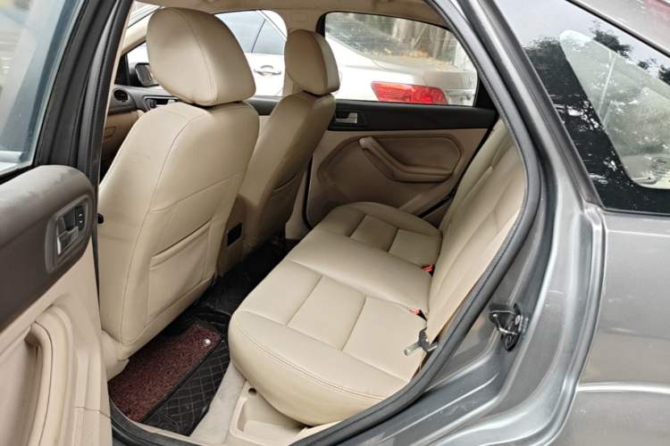 Used Ford Focus 2013 Sedan Classic 1.8L Manual Base Model Left Rear Seat