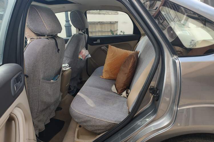 Used Ford Focus 2013 Sedan Classic 1.8L Automatic Fashion Edition Left Rear Seat