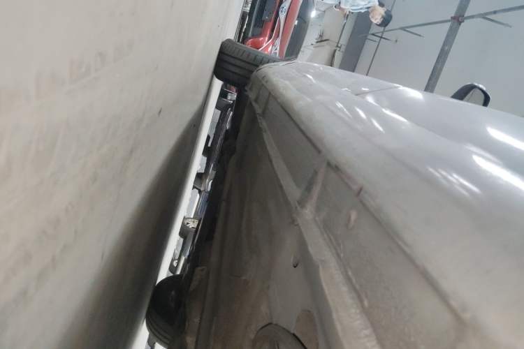 Used Ford Focus 2013 Sedan Classic 1.8L Manual Base Model Left Side Sill