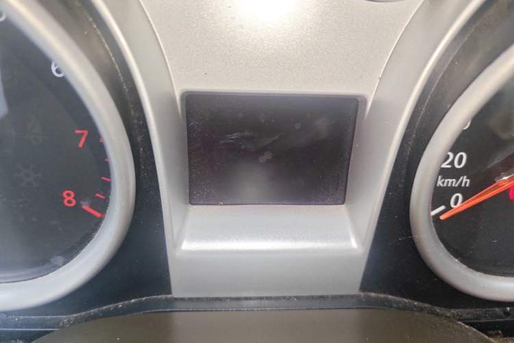 Used Ford Focus 2013 Sedan Classic 1.8L Manual Fashion Edition Odometer Close Up