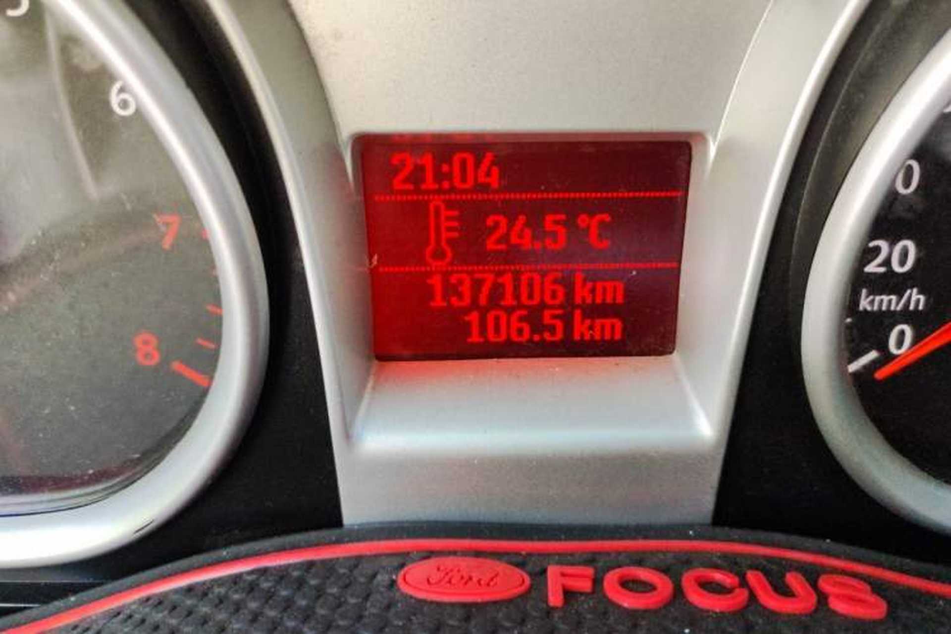 Used Ford Focus 2013 Sedan Classic 1.8L Manual Base Model Odometer Close Up