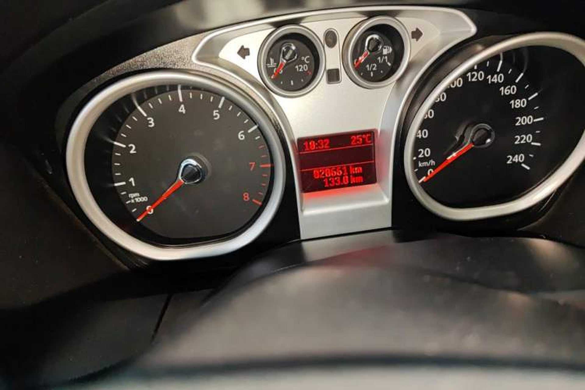 Used Ford Focus 2013 Hatchback Classic 1.8L Automatic Base Model Odometer Close Up
