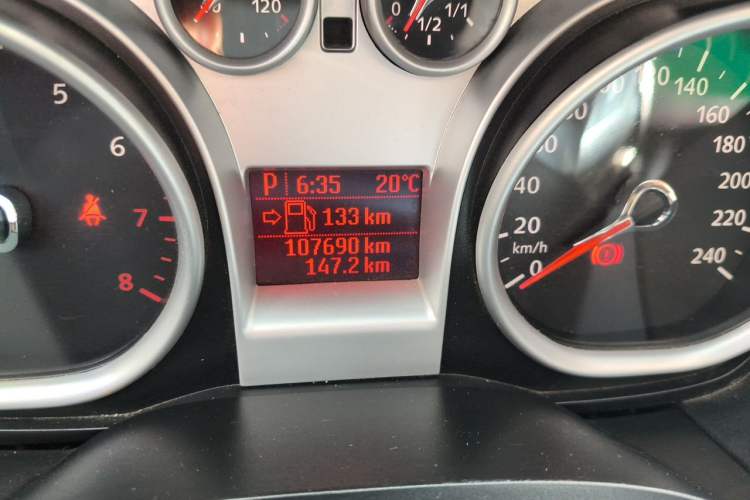 Used Ford Focus 2013 Hatchback Classic 1.8L Automatic Base Model Odometer Close Up