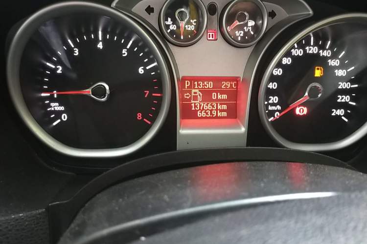 Used Ford Focus 2013 Hatchback Classic 1.8L Automatic Millionth Anniversary Edition Odometer Close Up