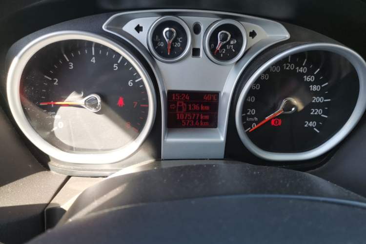Used Ford Focus 2013 Sedan Classic 1.8L Manual Base Model Odometer Close Up