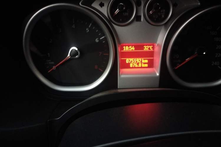 Used Ford Focus 2013 Hatchback Classic 1.8L Manual Base Model Odometer Close Up