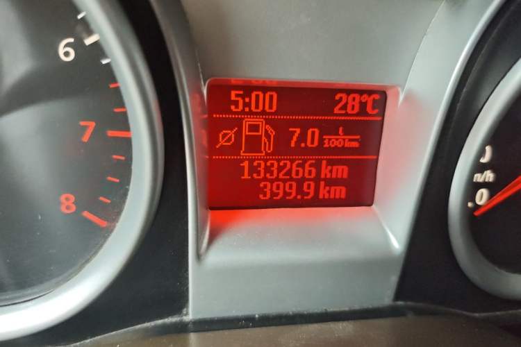 Used Ford Focus 2013 Sedan Classic 1.8L Manual Base Model Odometer Close Up