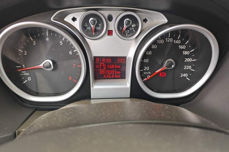 Used Ford Focus 2013 Sedan Classic 1.8L Automatic Base Model Odometer Close Up
