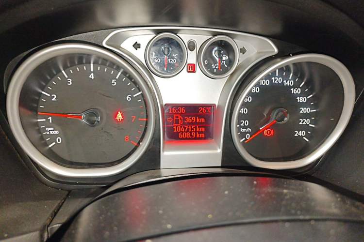 Used Ford Focus 2013 Hatchback Classic 1.8L Manual Base Model Odometer Close Up