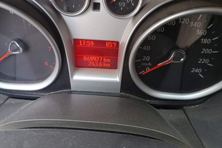Used Ford Focus 2013 Sedan Classic 1.8L Manual Base Model Odometer Close Up