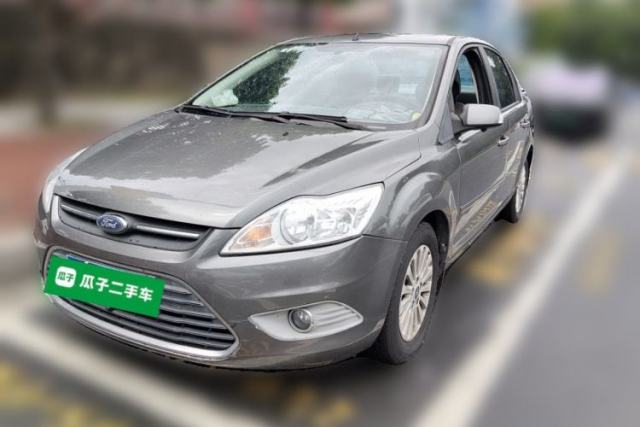 Used Ford Focus 2013 Sedan Classic 1.8L Manual Fashion Edition
