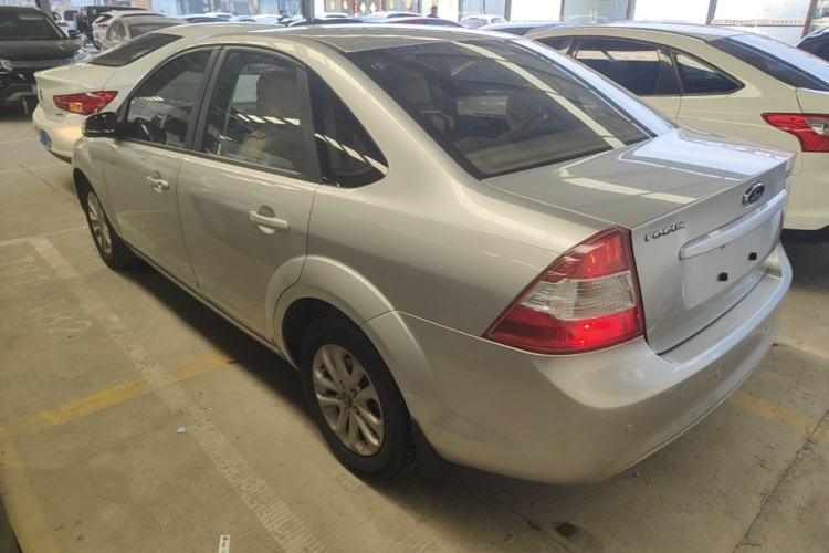 Used Ford Focus 2013 Sedan Classic 1.8L Automatic Base Model Rear Left 45 Deg