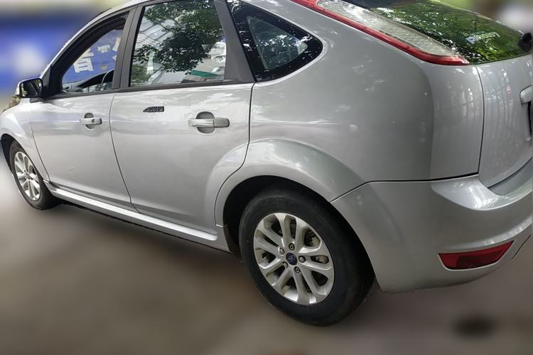 Used Ford Focus 2013 Hatchback Classic 1.8L Automatic Millionth Anniversary Edition Rear Left 45 Deg