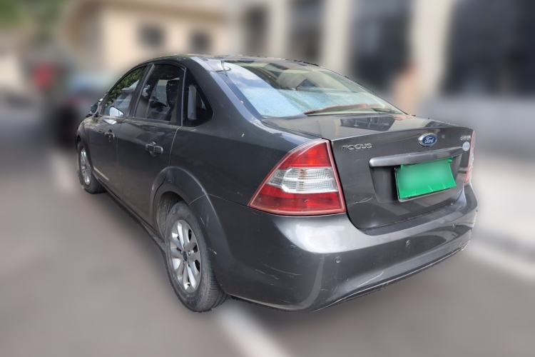 Used Ford Focus 2013 Sedan Classic 1.8L Manual Base Model Rear Left 45 Deg