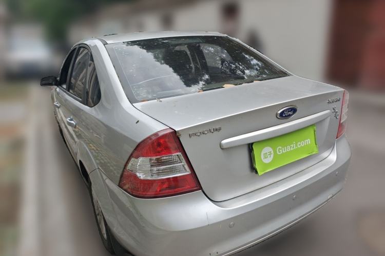 Used Ford Focus 2013 Sedan Classic 1.8L Automatic Fashion Edition Rear Left 45 Deg