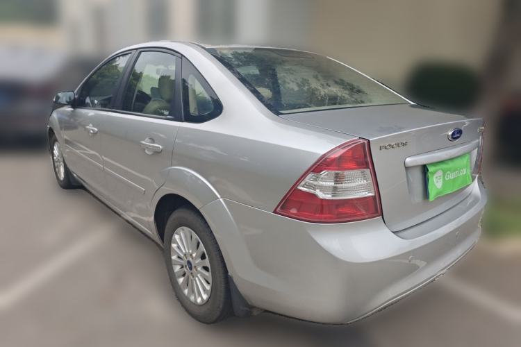 Used Ford Focus 2013 Sedan Classic 1.8L Automatic Fashion Edition Rear Left 45 Deg