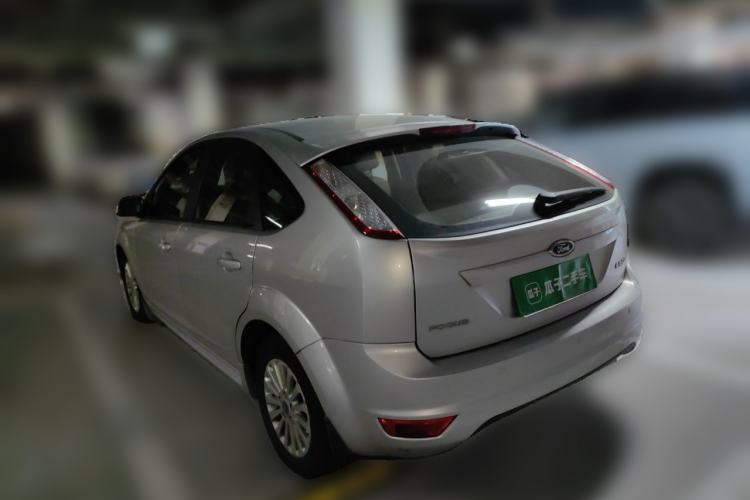 Used Ford Focus 2013 Hatchback Classic 1.8L Automatic Fashion Edition Rear Left 45 Deg
