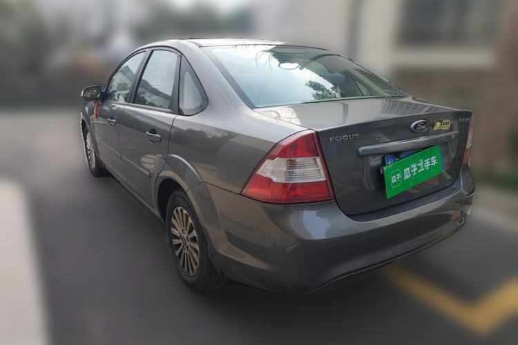 Used Ford Focus 2013 Sedan Classic 1.8L Automatic Fashion Edition Rear Left 45 Deg