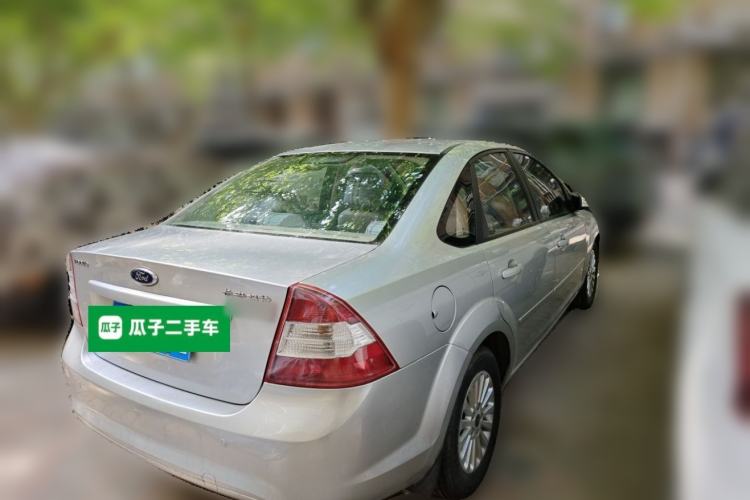 Used Ford Focus 2013 Sedan Classic 1.8L Automatic Fashion Edition Rear Right 45 Deg