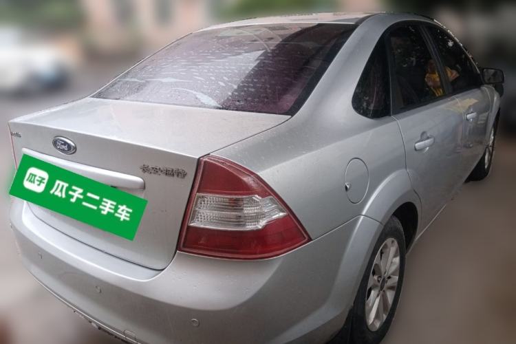 Used Ford Focus 2013 Sedan Classic 1.8L Manual Base Model Rear Right 45 Deg