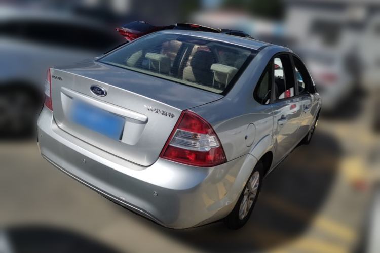Used Ford Focus 2013 Sedan Classic 1.8L Manual Base Model Rear Right 45 Deg