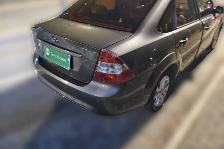 Used Ford Focus 2013 Sedan Classic 1.8L Automatic Base Model Rear Right 45 Deg