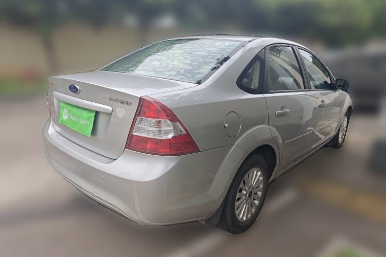 Used Ford Focus 2013 Sedan Classic 1.8L Automatic Fashion Edition Rear Right 45 Deg