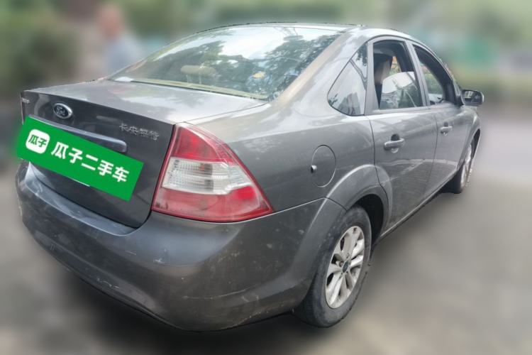 Used Ford Focus 2013 Sedan Classic 1.8L Manual Base Model Rear Right 45 Deg