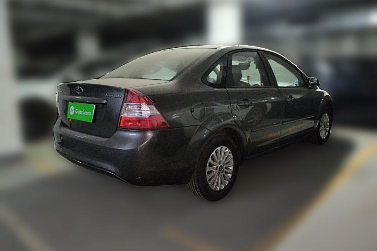 Used Ford Focus 2013 Sedan Classic 1.8L Automatic Fashion Edition Rear Right 45 Deg