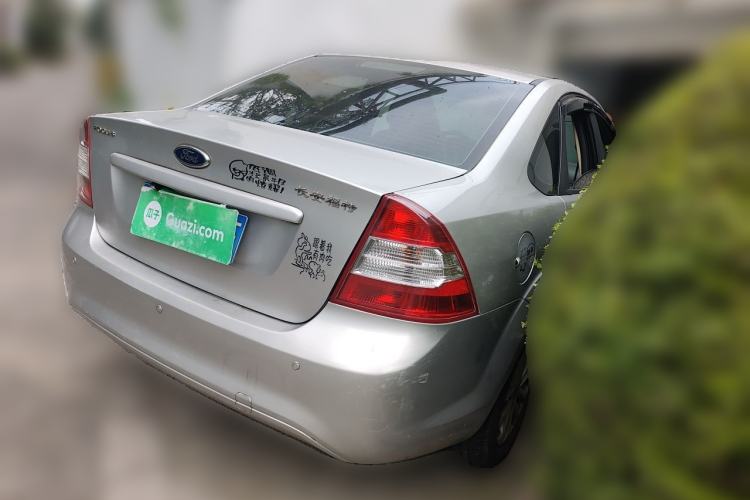 Used Ford Focus 2013 Sedan Classic 1.8L Automatic Base Model Rear Right 45 Deg