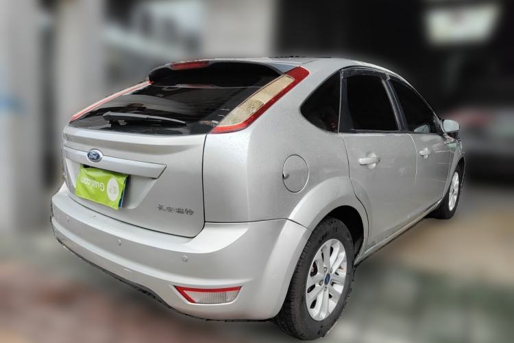 Used Ford Focus 2013 Hatchback Classic 1.8L Manual Base Model Rear Right 45 Deg