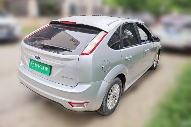 Used Ford Focus 2013 Hatchback Classic 1.8L Automatic Fashion Edition Rear Right 45 Deg