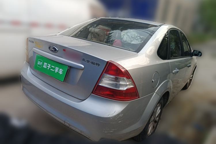 Used Ford Focus 2013 Sedan Classic 1.8L Manual Base Model Rear Right 45 Deg