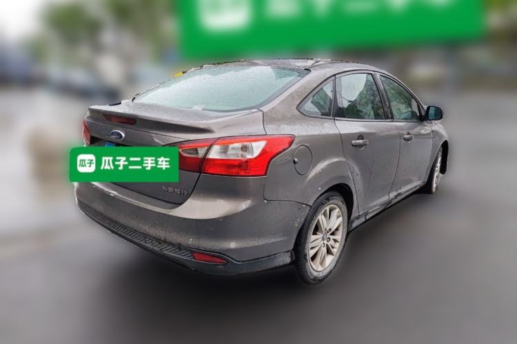 Used Ford Focus 2013 Sedan Classic 1.8L Manual Base Model Rear Right 45 Deg
