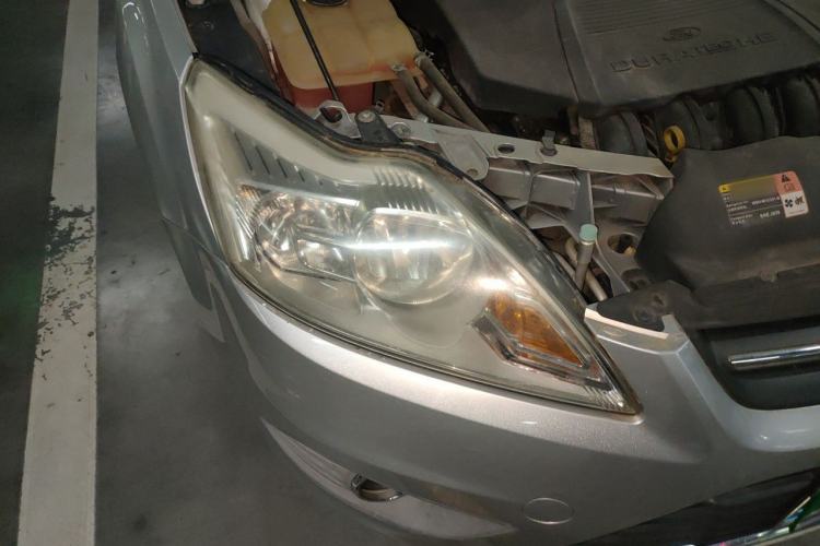 Used Ford Focus 2013 Sedan Classic 1.8L Automatic Fashion Edition Right Front Headlight