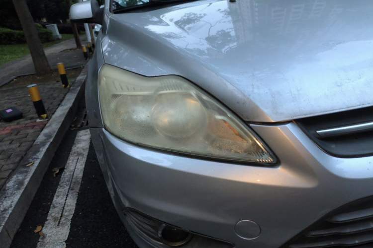 Used Ford Focus 2013 Sedan Classic 1.8L Automatic Base Model Right Front Headlight