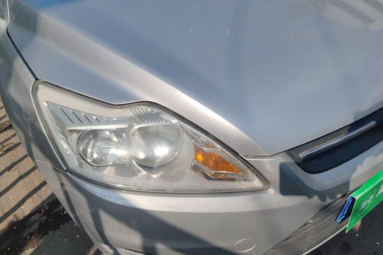 Used Ford Focus 2013 Sedan Classic 1.8L Automatic Base Model Right Front Headlight